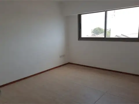 Alquiler 2 ambientes a estrenar en Caseros Centro