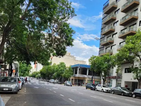 AV. INDEPENDENCIA 3700, Piso 0