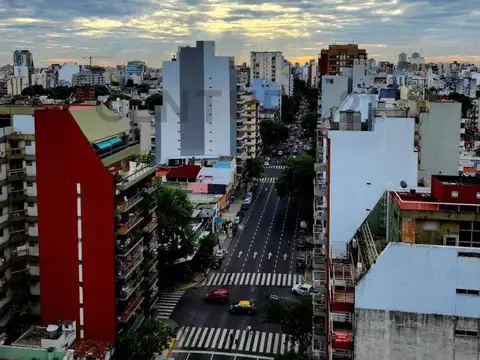 VENTA /COCHERA FIJA / PLANTA BAJA/BOEDO