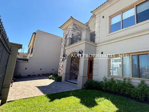 Casa en Venta de 4 dormitorios