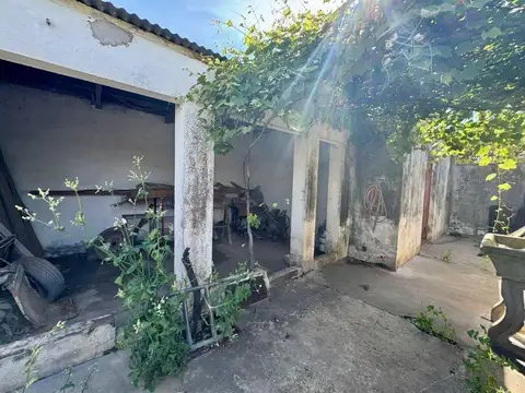 Primera Junta e/ Alejandro Mathus y Alvear