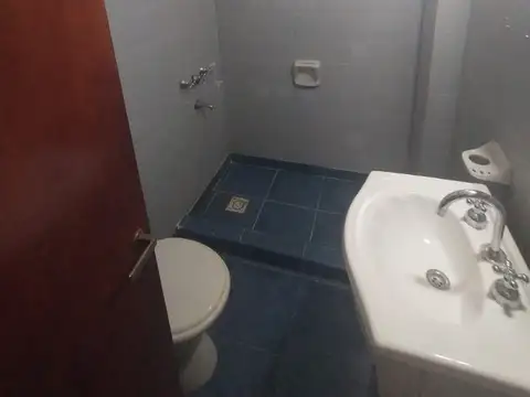 DEPARTAMENTO AMUEBLADO DE DOS DORMITORIOS CON COCHERA