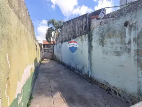 Casa en Venta en Isidro Casanova, USD 75.000