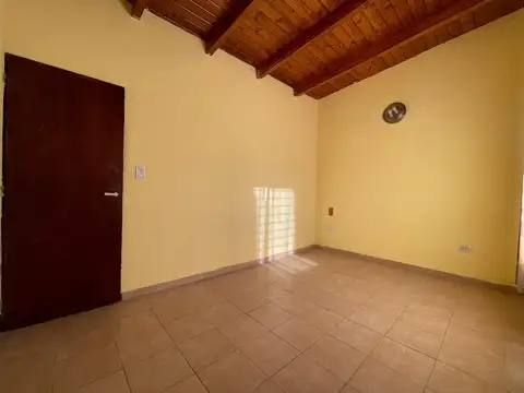Depto Tipo Casa 2 ambientes con 1 baño
