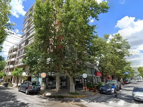 VENTA DE DEPARTAMENTO CÉNTRICO EN MERCEDES B