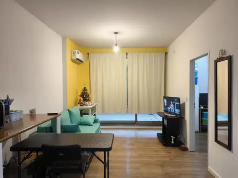 VENTA DE 2 AMB CON PATIO. HERMOSO 