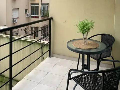 Av Gral Luis Maria Campos 30