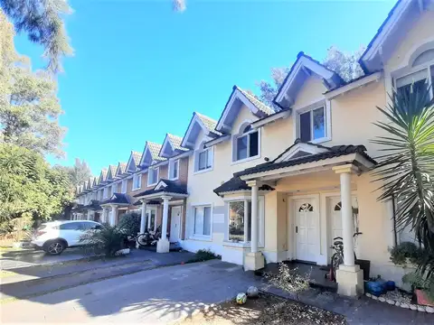 Venta casa 4 ambientes Parque Leloir Apto Cedito