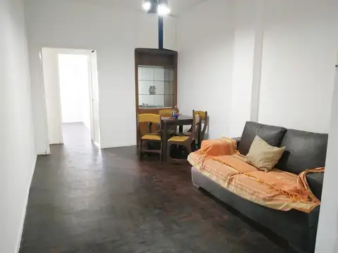 Irigoyen 600, Piso 1