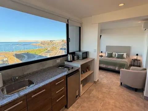 Avenida Hipólito Yrigoyen 1500