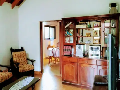Casa 5 ambientes con 2 baños