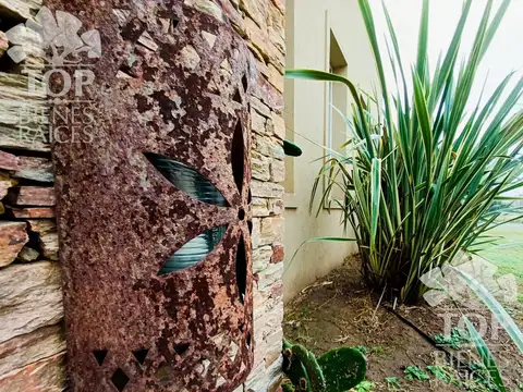 Casa en Venta en El Cantón - Barrio Puerto, USD 270.000