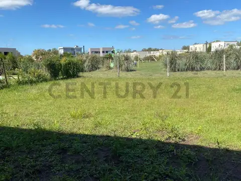 CASA EN UNA PLANTA EN SANTA ELENA CON FONDO A PULMON