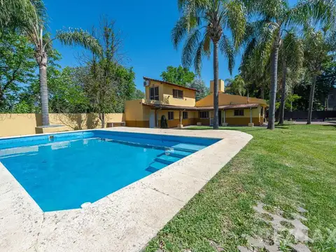VENTA CASA 6AMB, JARDIN Y PILETA EN PILAR