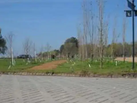 VENTA LOTE:  Barrio Abierto LAS TARDES- Roldan