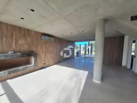 Casa en Venta en Pilar Del Este, USD 259.000