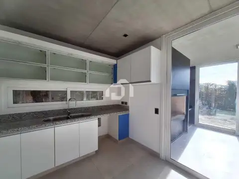 VENTA CASA SAN ALFONSO  6 AMB