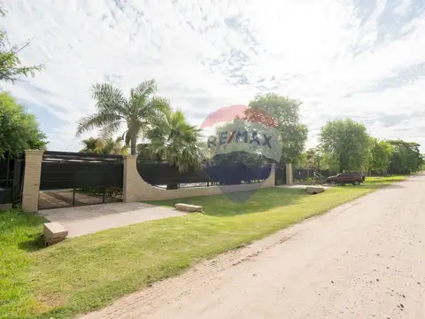 Casa en Venta con 3 cocheras