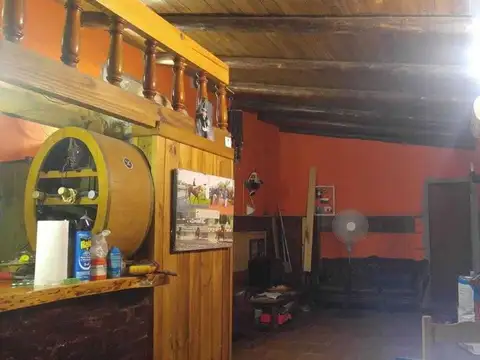 Casa 5 ambientes con 2 baños