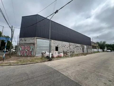 EN ALQUILER GALPON A ESTRENAR PARA DEPOSITO.