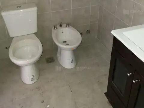 Departamento en Venta en Villa Dominico, USD 66.000