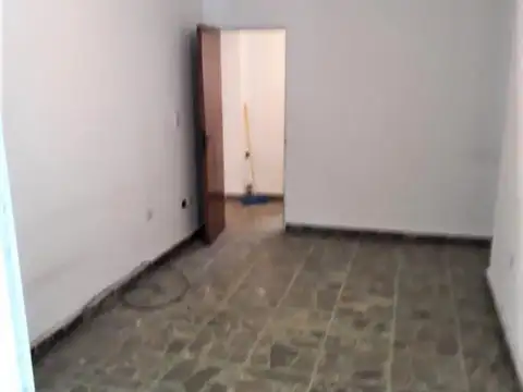 Depto Tipo Casa en Venta 40 años