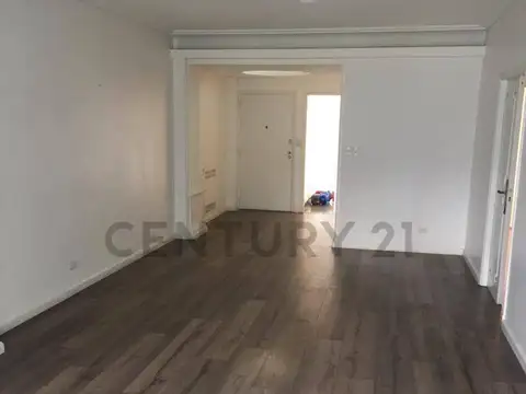 Venta Departamento 3 Ambientes Remodelado en Balvanera