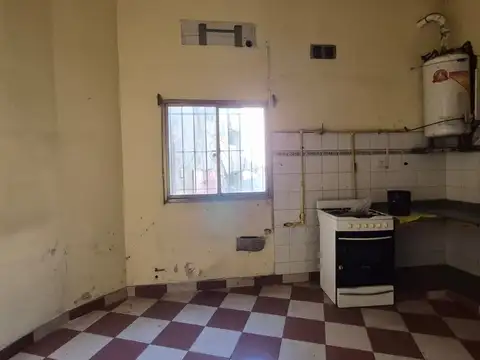 Galpon en Alquiler en Caseros, $ 1.800.000