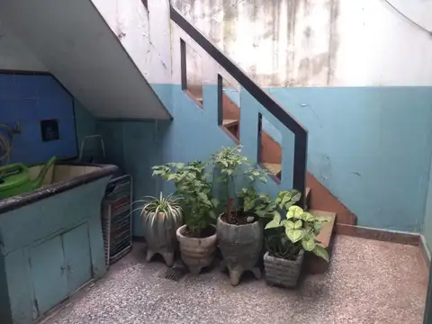 Depto Tipo Casa 2 ambientes con 1 baño