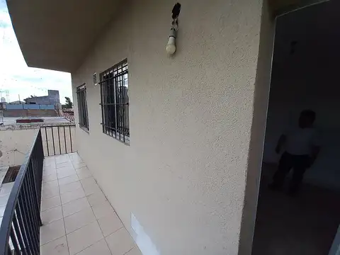 Departamento 2 ambientes  en alquiler - Jose León Suarez