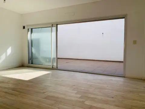 Venta a Estrenar! PB. c/espacio cochera y patio