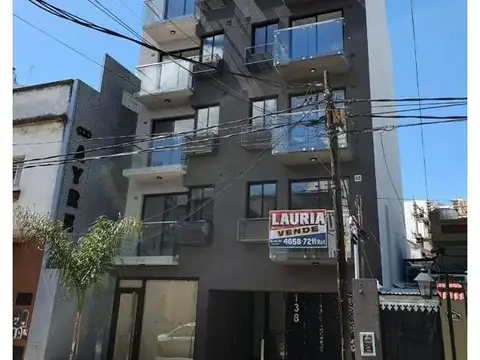 VENTA DEPARTAMENTO 2 AMBIENTES SEMIPISO AL FRENTE CON BALCÓN
