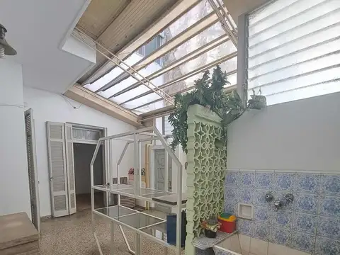 Depto Tipo Casa en Venta 50 años