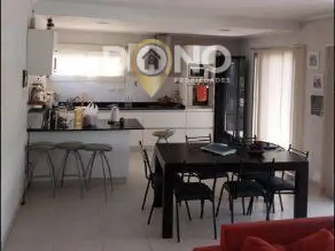 Calle Diagonal F 4400