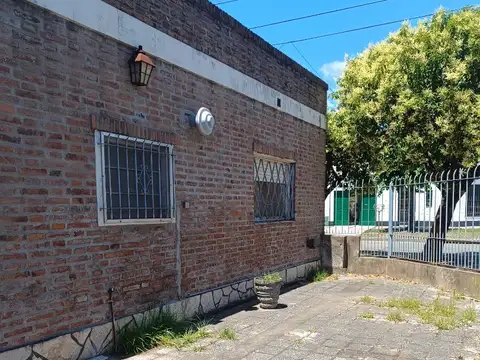 Depto Tipo Casa en Venta de 4 ambientes