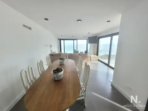 Apartamento en Venta, a estrenar, Primera fila Playa Brava - Punta del Este