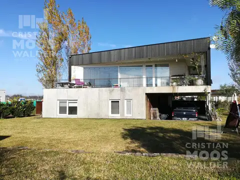 Casa  en Venta 6 ambientes - San Matias