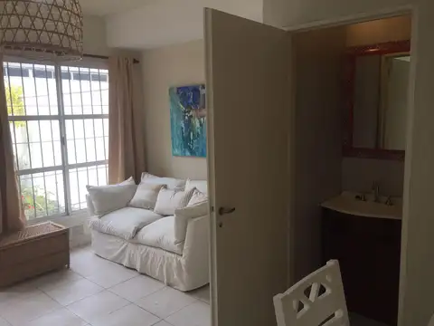 Depto Tipo Casa en Alquiler en Villa Ballester, USD 680