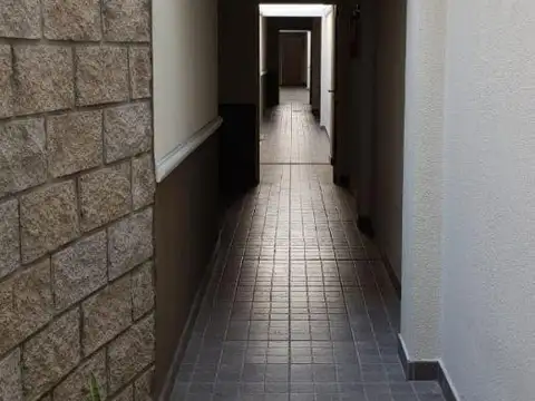 Depto Tipo Casa 2 ambientes con 1 baño