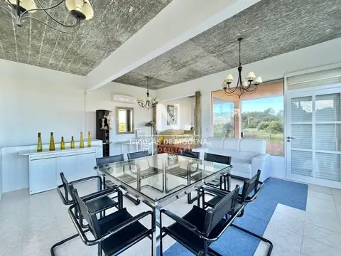 Excelente casa en La Juanita - Primera línea del mar En Venta