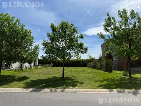 Terreno en venta en el Barrio Araucarias, Puertos /  Escobar