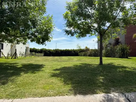 Terreno en Venta 15  mts Frente