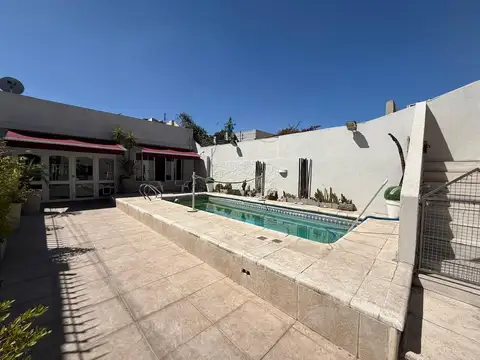 Casa en Venta en Lanus Oeste, USD 249.000