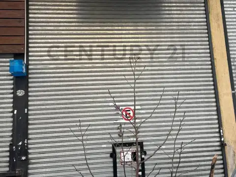 VENTA LOCAL EN FLORES A METROS DE AVENIDA NAZCA (2 PLANTAS)