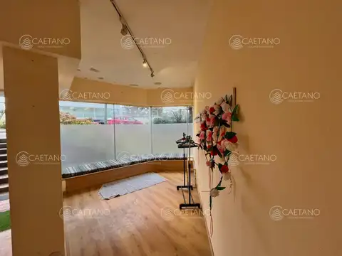 Local en Alquiler Temporal en Roosvelt, USD 0