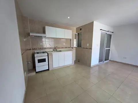 Depto Tipo Casa en Alquiler de 2 ambientes