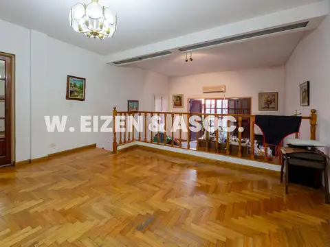 Depto Tipo Casa en Venta de 6 ambientes