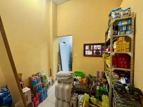 Local Comercial de 110 mts2 - Entre Rios  al 1200 (esq 3 de febrero)