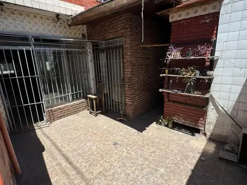 Depto Tipo Casa 3 ambientes con 2 baños