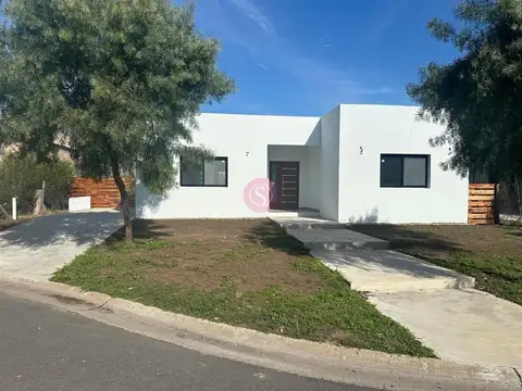 Casa  en Venta en San Ramón, Pilar del Este, Pilar